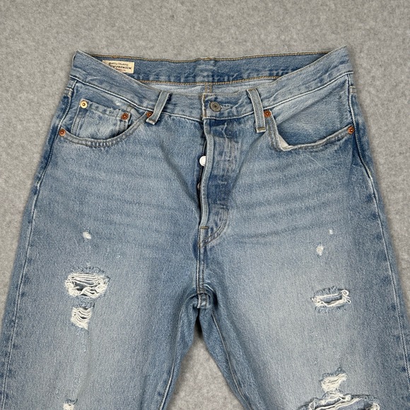 Levi's Light Blue Distressed Women's Jeans - Picture 4 of 14